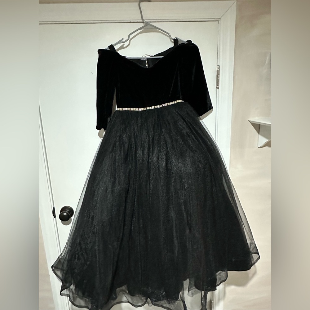 Black flower girls dress size 10/12